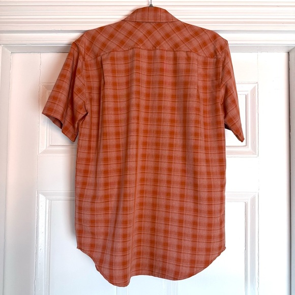 Orvis Men's Orange Plaid Performance Short Sleeve Button Down Tech Shirt Small - Picture 2 of 12